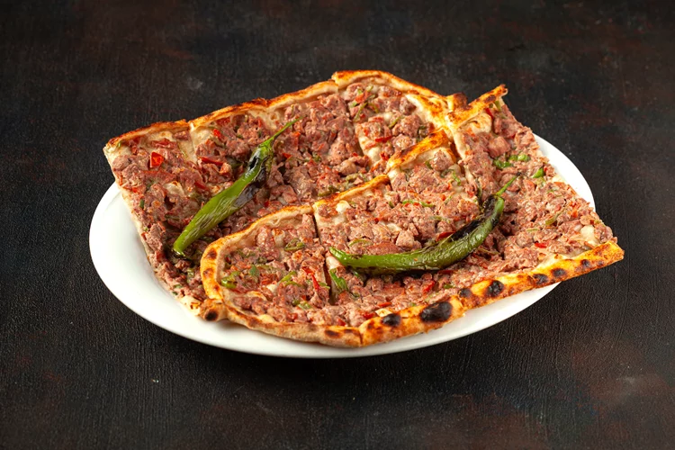 Kuşbaşılı Pide