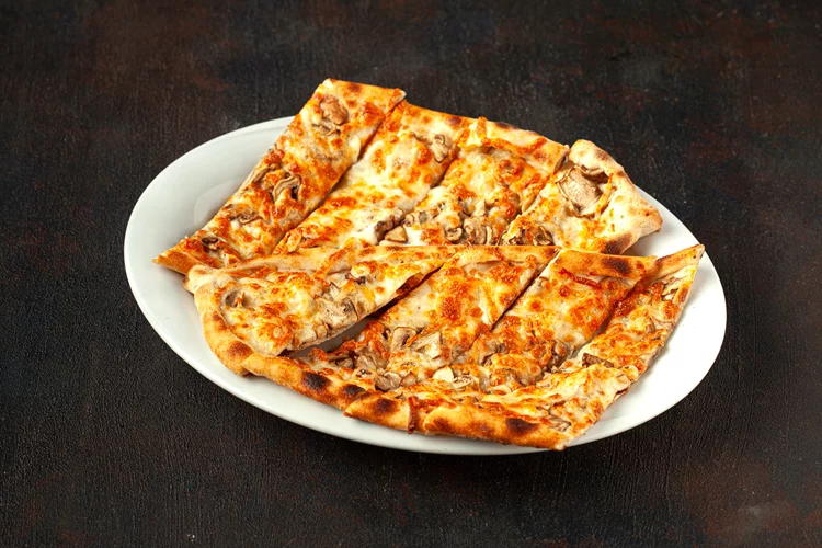 Kaşarlı Mantarlı Pide